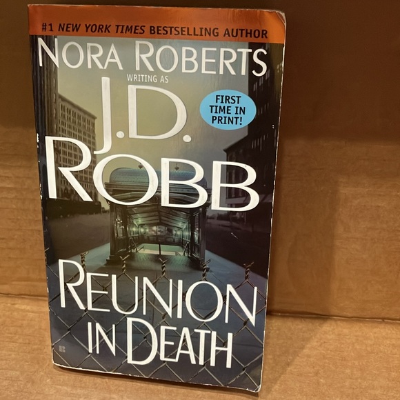 J.D Robb trio of books - Picture 4 of 6